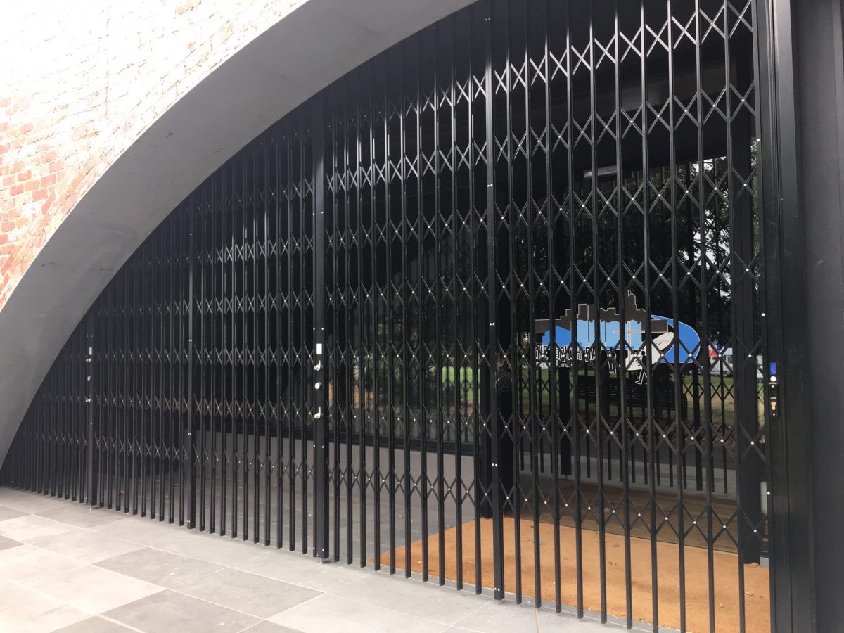 Curved Steel Retractable Commercial Security Door