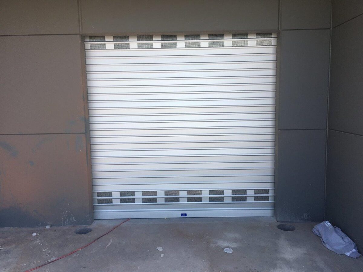 Commercial Roller Door with unlimited Spans of 5500mm Cameron Park KFC New South Wales