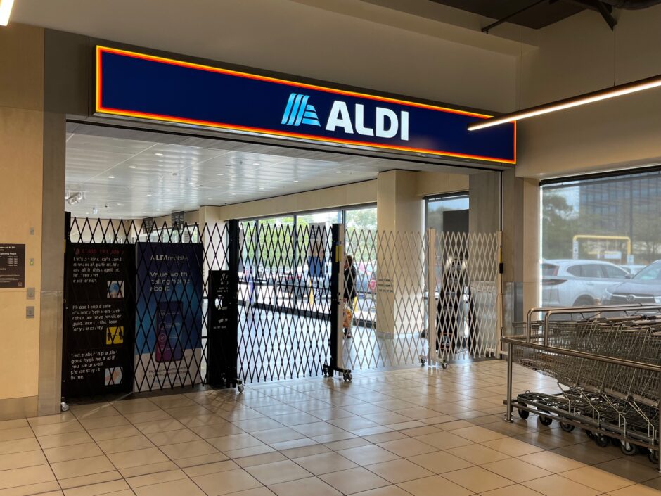 Emergency Expandable Barriers for Hire or Rental Aldi